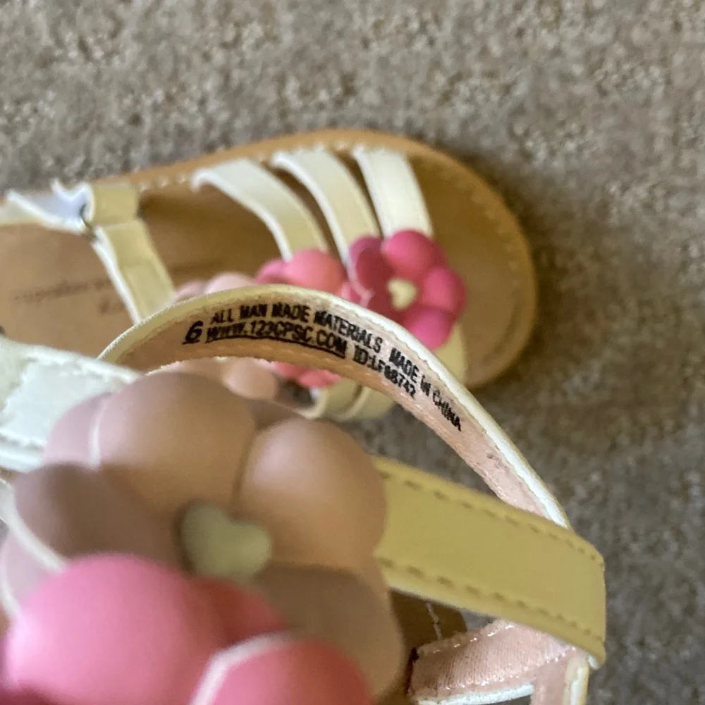 cupcakes & cashmere reposhing this